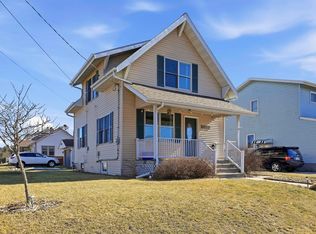 2023 Lincoln St, Two Rivers, WI 54241