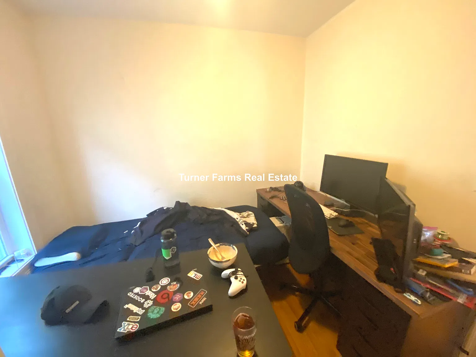 128 Hillside St — Photo 3