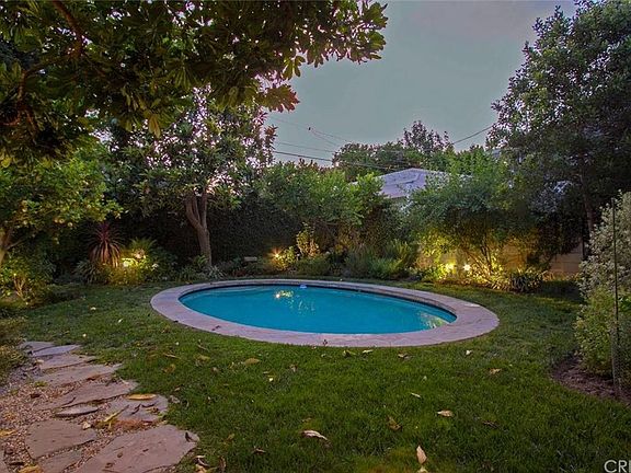 4th image of 4247 Teesdale Ave