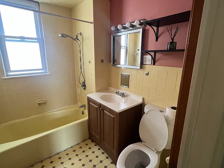 61 Aycrigg Ave #1 — Photo 8