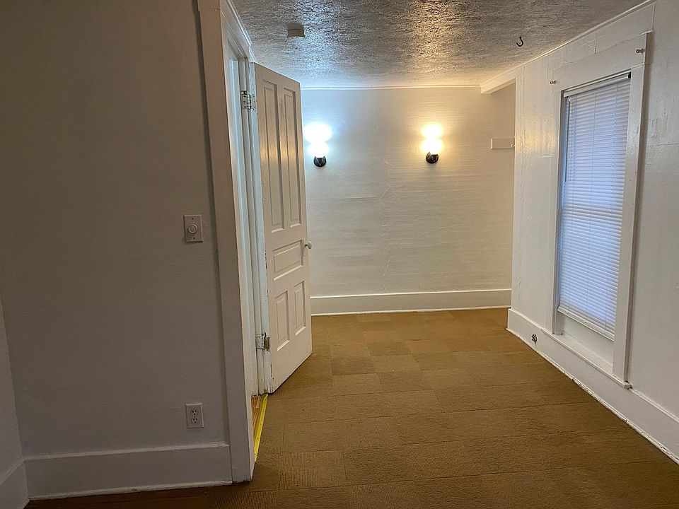 Nice big bedroom (L shaped)