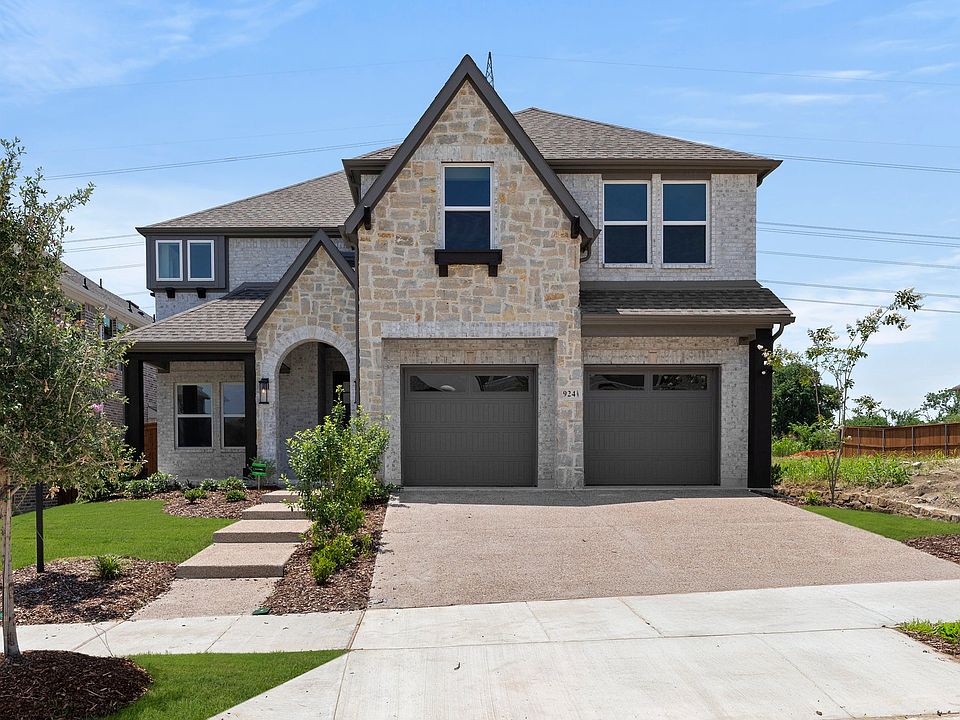 1st image of 924 Salvation Dr