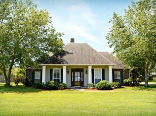 26274 Whispering Pines Ave, Denham Springs, LA 70726