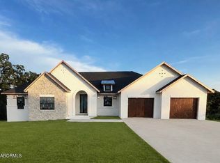 910 Oakbrook Ter, Jefferson City, MO 65101