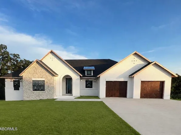 910 Oakbrook Ter, Jefferson City, MO 65101