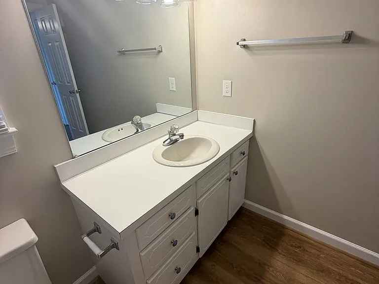 2421 Sexton Rd — Photo 31