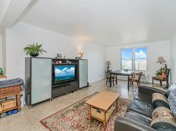 6901 Narrows Avenue image 5 of 25