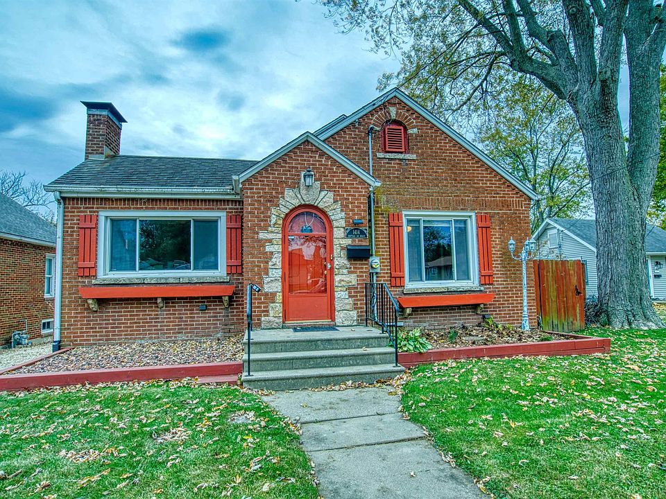 1st image of 1414 E Kelly Ave