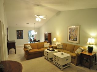 565 Edgecliff Ln, Evans, GA 30809