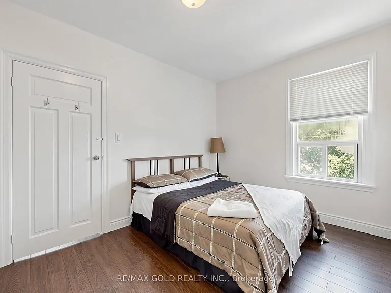746 King St W — Photo 19