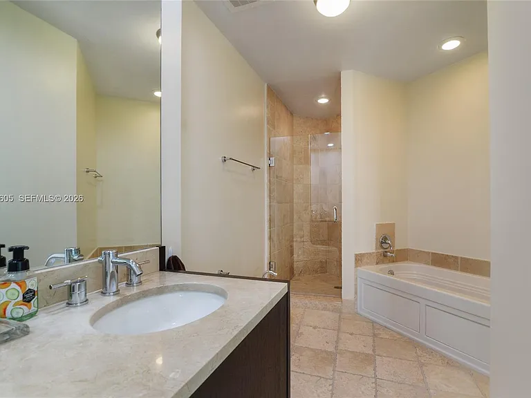 18201 Collins Ave #4209A — Photo 11