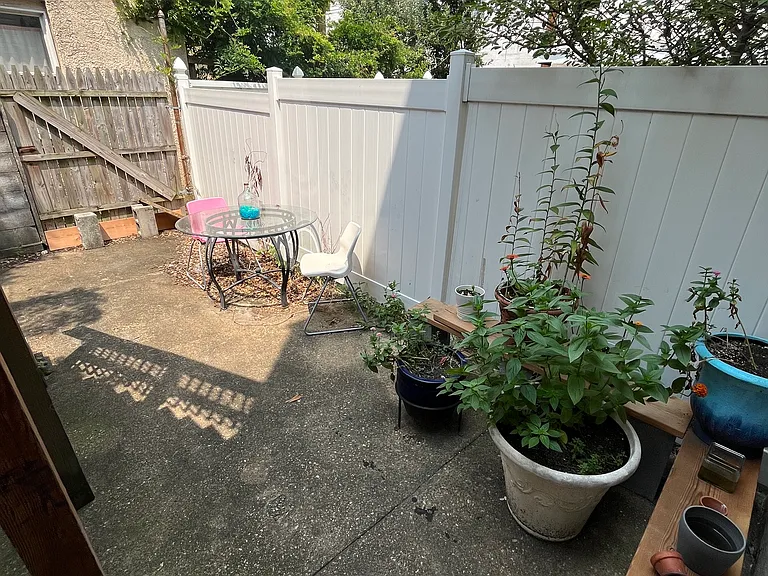 Private Courtyard