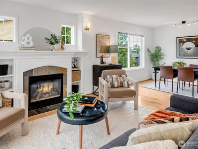 1824 23rd Avenue #B, Seattle, WA, 98122