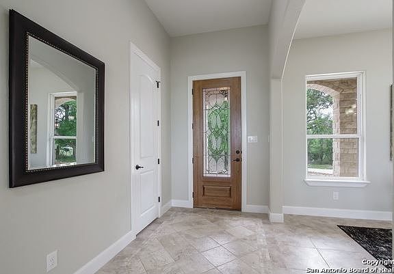 4th image of 639 River Chase Way