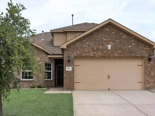 8935 Black Haw St, Forney, TX 75126
