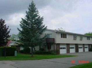 383 Chatham Cir, Warwick, RI 02886