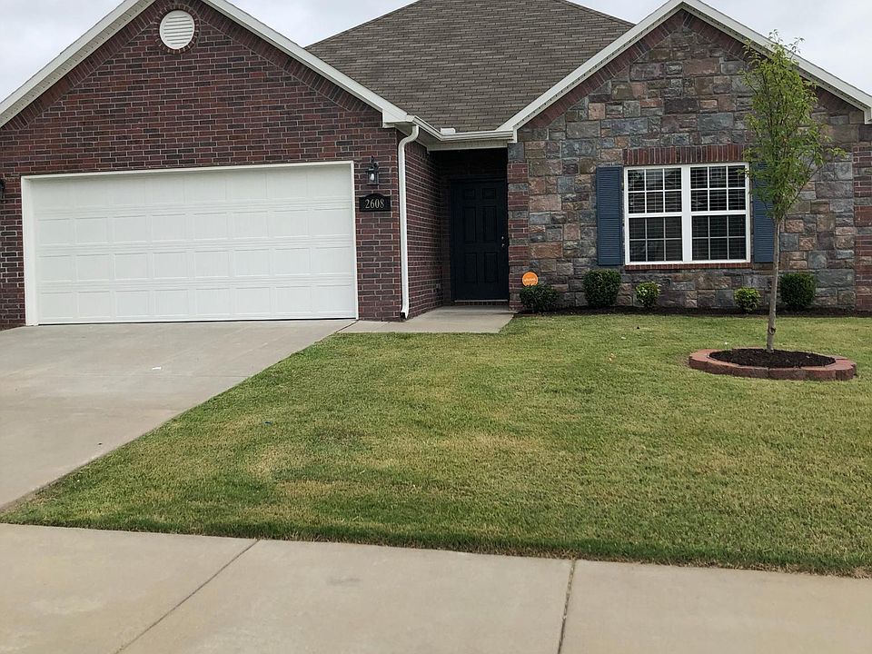 1st image of 2608 Whispering Woods Ct