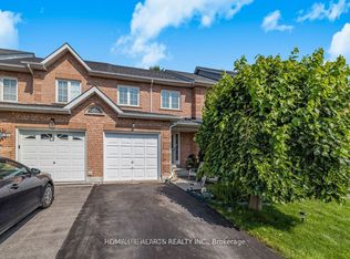 213 Park Dr, Whitchurch Stouffville, ON L4A 1J8