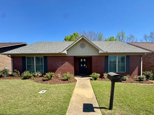 1711 Sunset Blvd, Magnolia, AR 71753