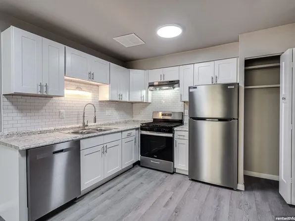 Apple Ridge Apartments