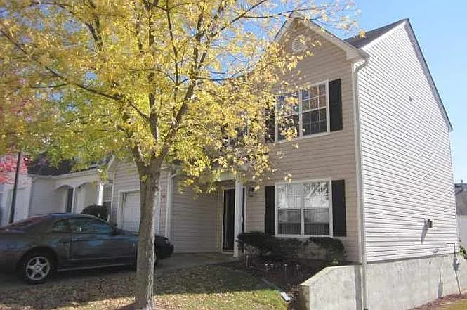 433 Spring Head Ct photo 1