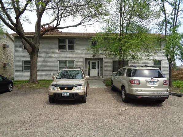 3815 Restwood Rd APT 2, Circle Pines, MN 55014