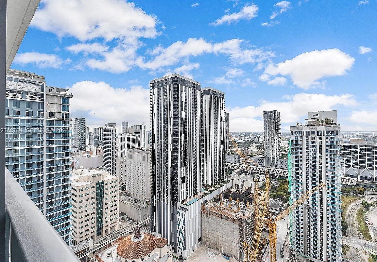 Gale Residences — Photo 4