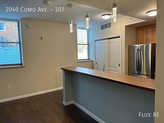 5th image of 2040 Como Ave Unit 107