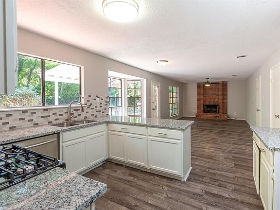 2nd image of 2646 Hidden Garden Dr