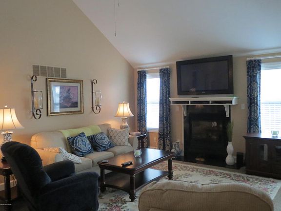 5th image of 4008 Heron Dr