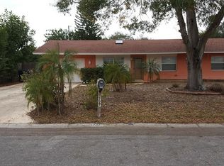 1727 Valencia Dr W, Largo, FL 33778