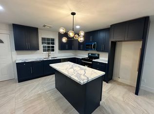 1007 Prune St, La Marque, TX 77568
