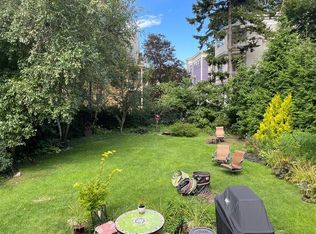 21 Cogswell Ave #2, Cambridge, MA 02140