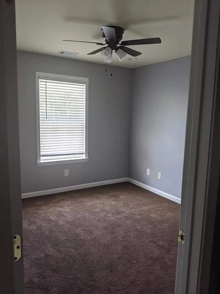 3 bed, 2.5 bath, 1710 sqft, $2,300 — Photo 4