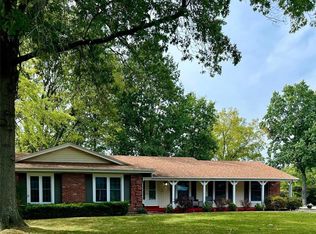 12623 Shepherd Dr, Florissant, MO 63033