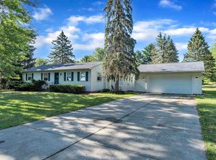 1995 Baseline Rd, Leslie, MI 49251