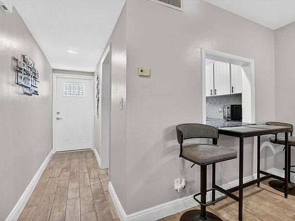 3rd image of 300 NE 20th Street #7060