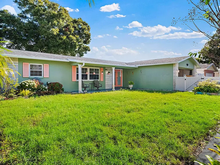 12859 Ridge Rd — Photo 11