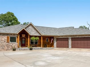 8662 Woods Rd, Rogers, AR 72756