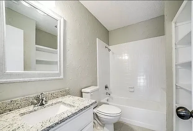 6009 Glen Heather — Photo 10