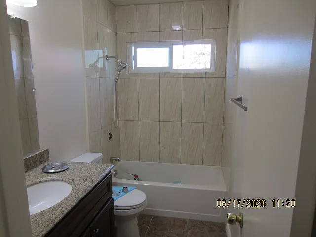346 W Lomita Ave — Photo 5