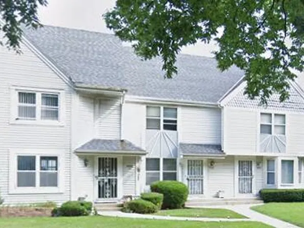 2338 North Grant BOULEVARD, Milwaukee, WI 53210