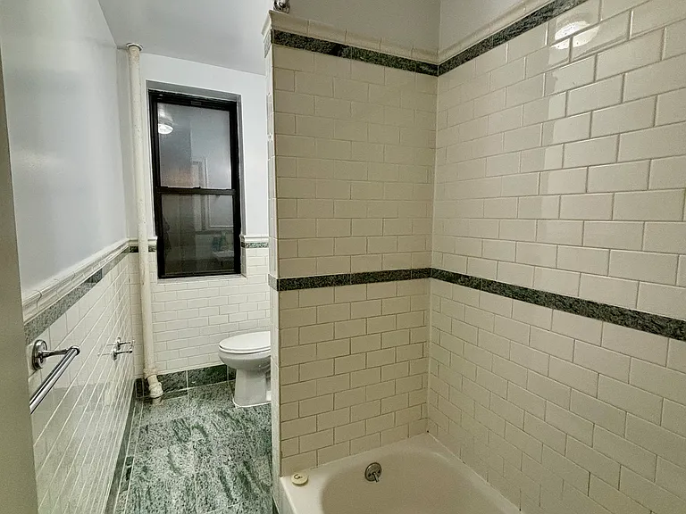 80 Fort Washington Ave #27 — Photo 7