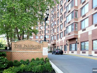 100 Old Palisade Rd APT 1013, Fort Lee, NJ, 07024