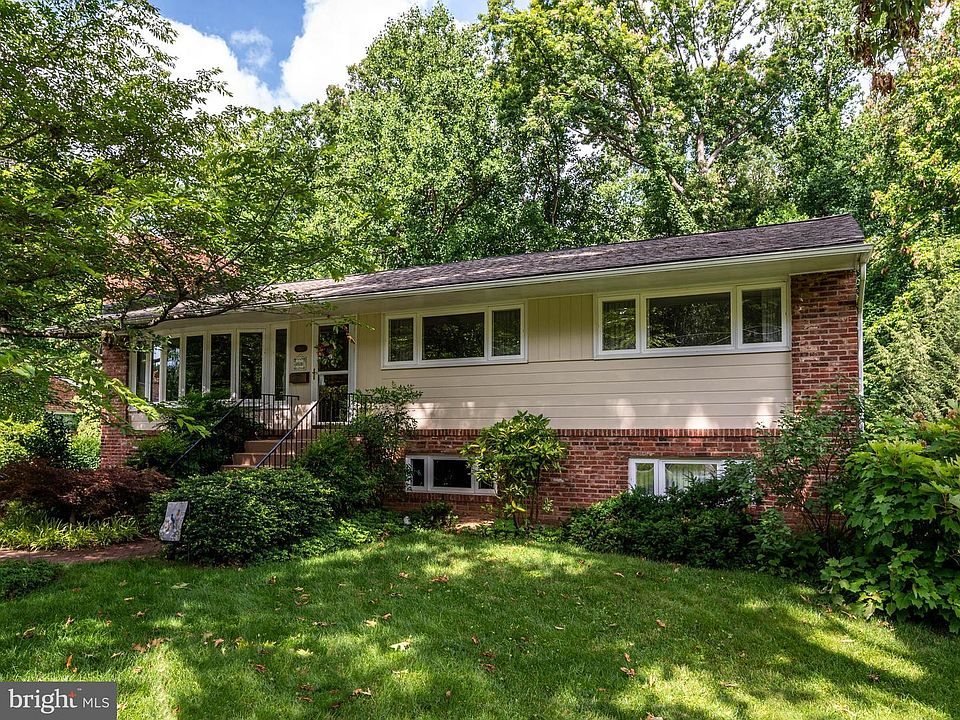 1st image of 3902 Terrace Dr