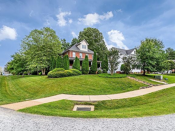 Corner Lot Front View