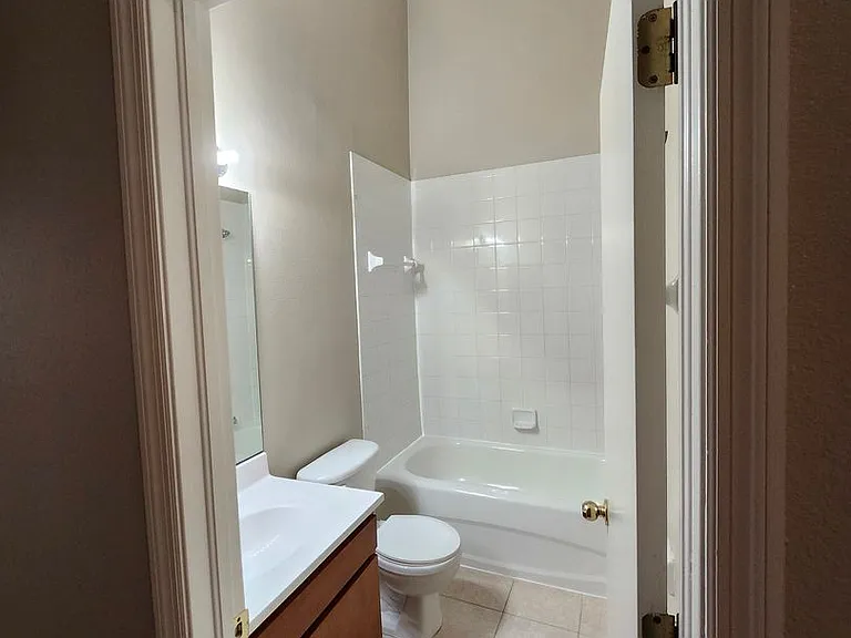6330 Osprey Lake Cir — Photo 18