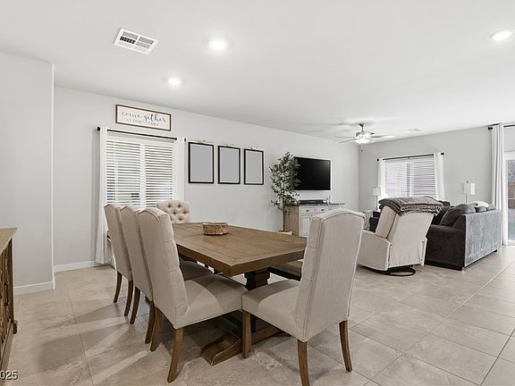 5th image of 3763 Corellia Ave