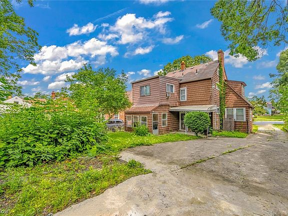 3rd image of 15416 Judson Dr
