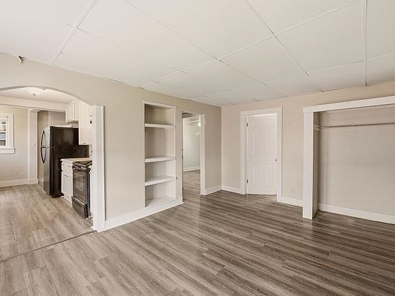5th image of 2719 W Douglas Ave